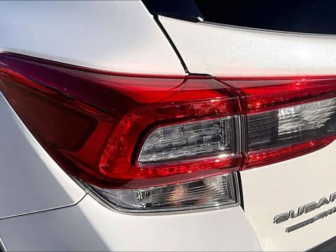 Used 2021 Subaru Crosstrek 2.0i Premium w/ Moonroof Package image 18