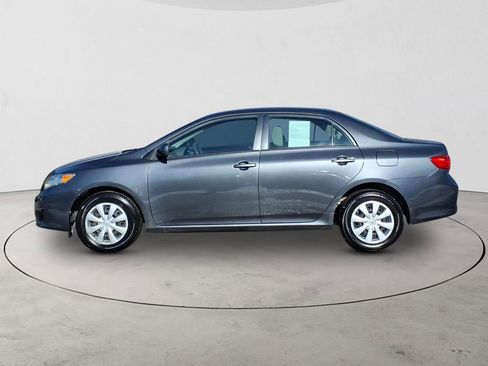 Used 2010 Toyota Corolla LE image 8