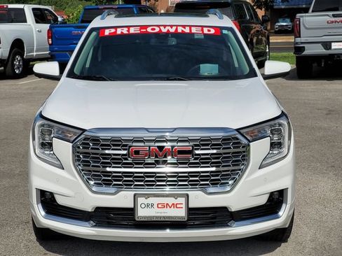 Used 2022 GMC Terrain Denali w/ Denali Premium Package AWD/4WD image 3