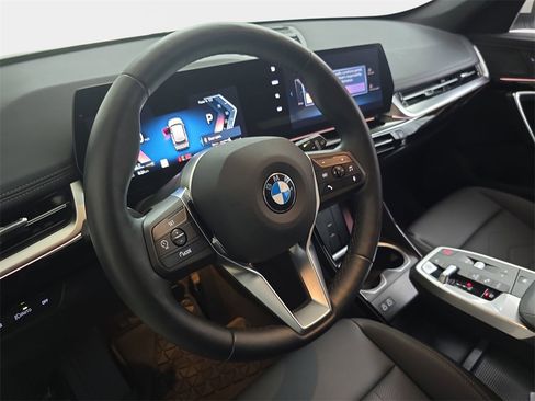Used 2025 BMW X1 xDrive28i w/ Convenience Package image 19
