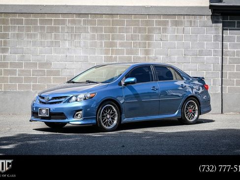 Used 2013 Toyota Corolla S FWD image 1