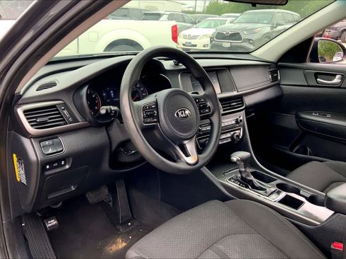Used 2018 Kia Optima LX FWD image 16