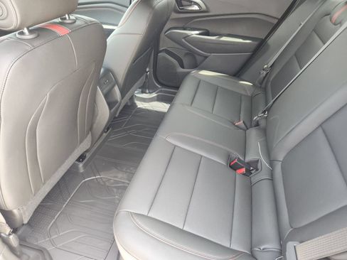New 2026 Chevrolet Trax RS w/ Sunroof Package FWD image 25