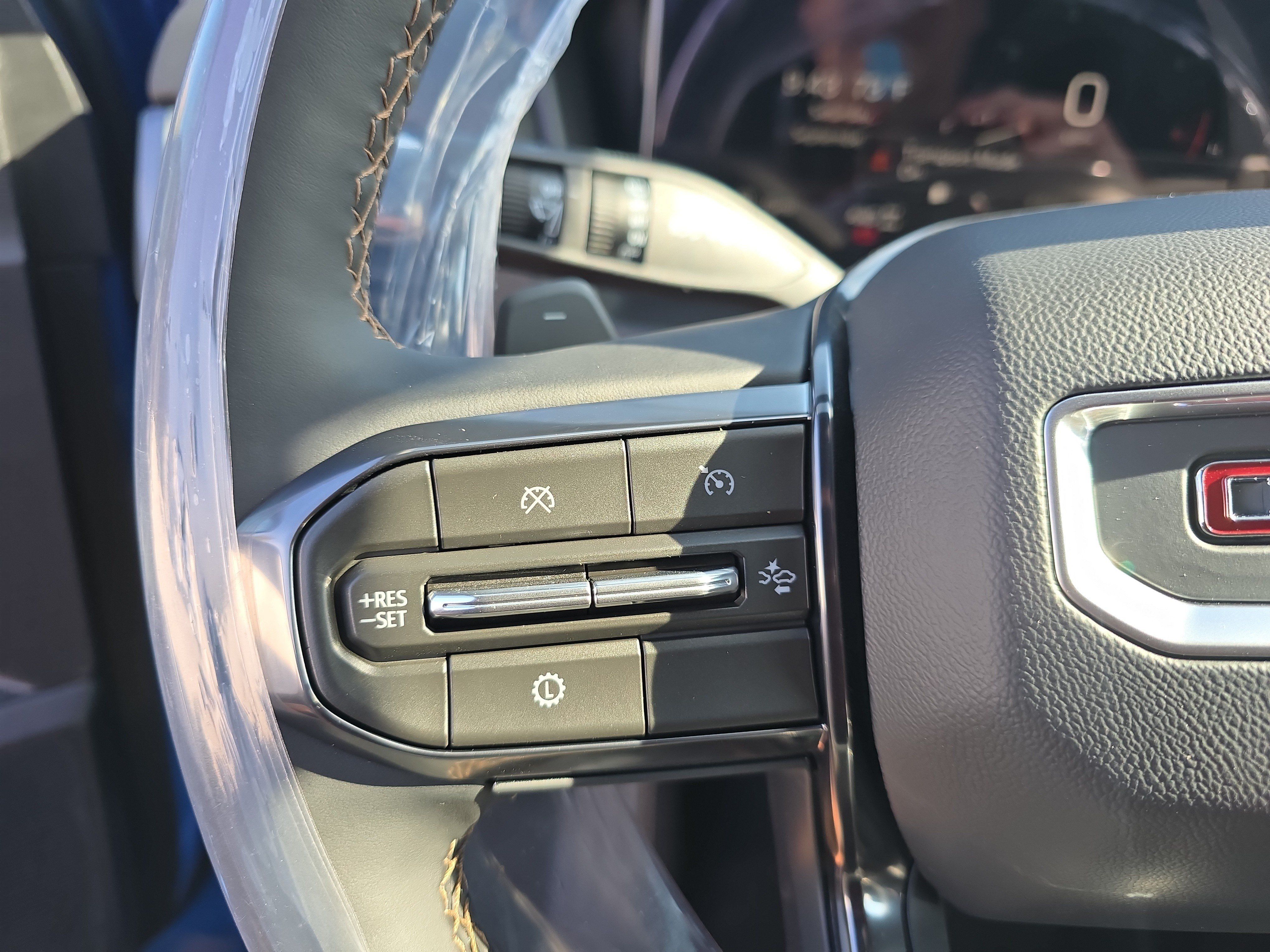 New 2027 GMC Terrain AT4 w/ Convenience Package III AWD/4WD image 27