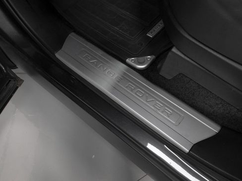 Used 2021 Land Rover Range Rover P525 Westminster Edition image 36