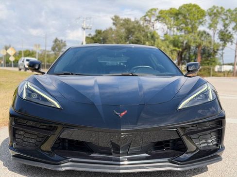 Used 2021 Chevrolet Corvette Stingray Coupe w/ Z51 Performance Package image 2