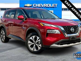 Used 2021 Nissan Rogue SV image 1