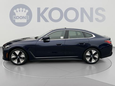 Used 2025 BMW i4 xDrive40i w/ Premium Package AWD/4WD image 2