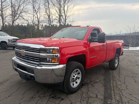 Used 2018 Chevrolet Silverado 3500 W/T w/ Snow Plow Prep Package image 7