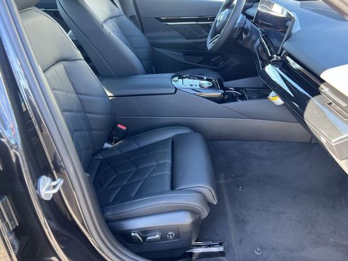 New 2026 BMW 530i xDrive w/ M Sport Package image 26