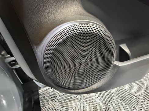 Certified 2024 Nissan Kicks SR image 27