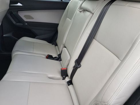 Used 2018 Volkswagen Tiguan S w/ 3rd Row Seat Package AWD/4WD image 12