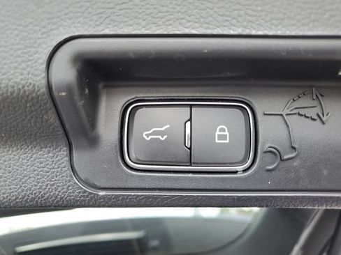 Used 2023 Ford Explorer ST-Line AWD/4WD image 29