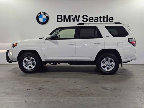 Used 2019 Toyota 4Runner SR5 Premium image 3
