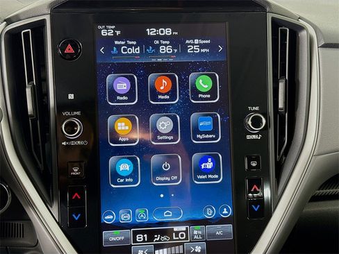 Used 2025 Subaru Crosstrek 2.0i Premium image 14