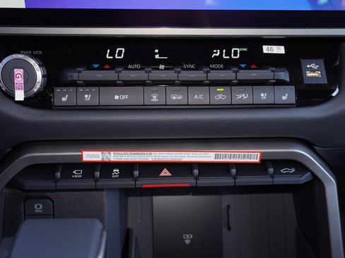 New 2026 Toyota Tundra Limited image 15