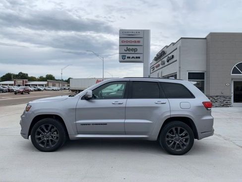 Used 2019 Jeep Grand Cherokee High Altitude AWD/4WD image 1