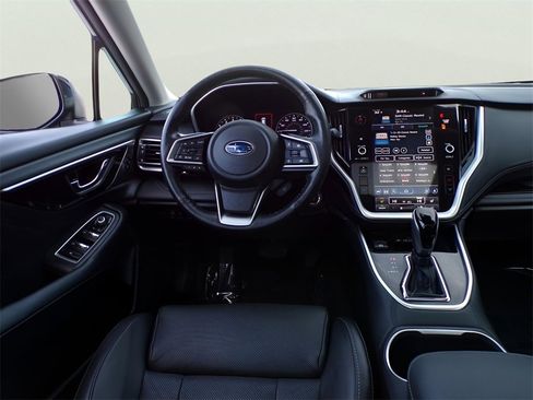 Used 2023 Subaru Outback Limited image 17