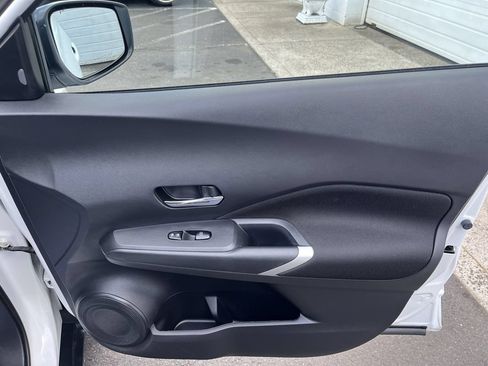 Used 2023 Nissan Kicks SV FWD image 18