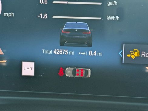 Certified 2024 BMW 330e 330e w/ Convenience Package image 11