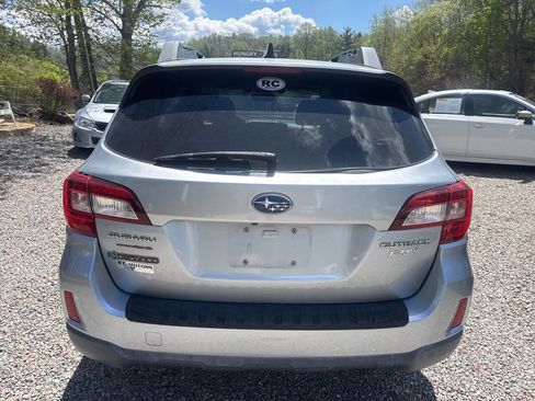 Used 2016 Subaru Outback 2.5i Limited image 4