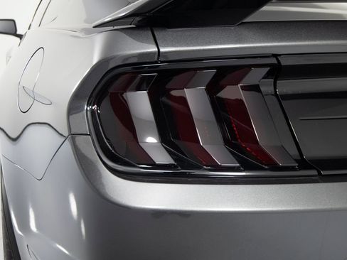Used 2020 Ford Mustang Shelby GT500 w/ Technology Package RWD image 51