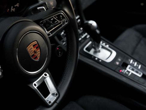 Used 2019 Porsche 911 Carrera GTS image 21