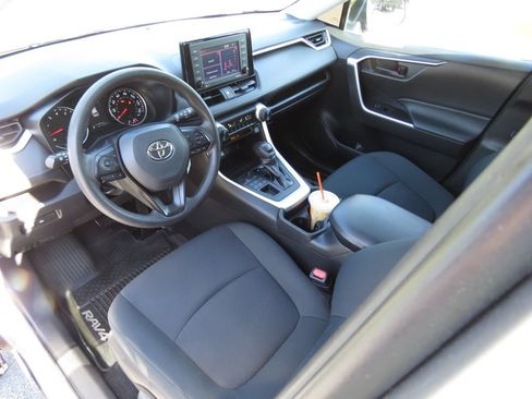 Used 2020 Toyota RAV4 LE w/ All Weather Liner Package AWD/4WD image 11