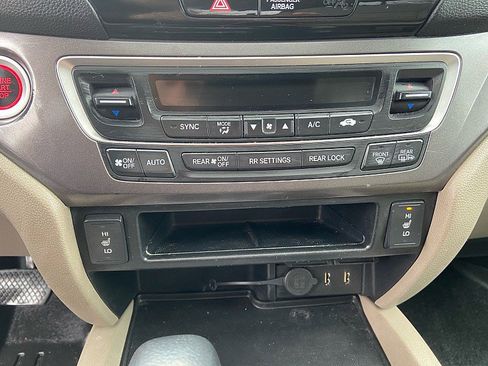 Used 2017 Honda Pilot EX-L image 16