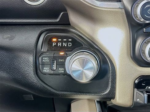 Used 2019 RAM 1500 Laramie image 16