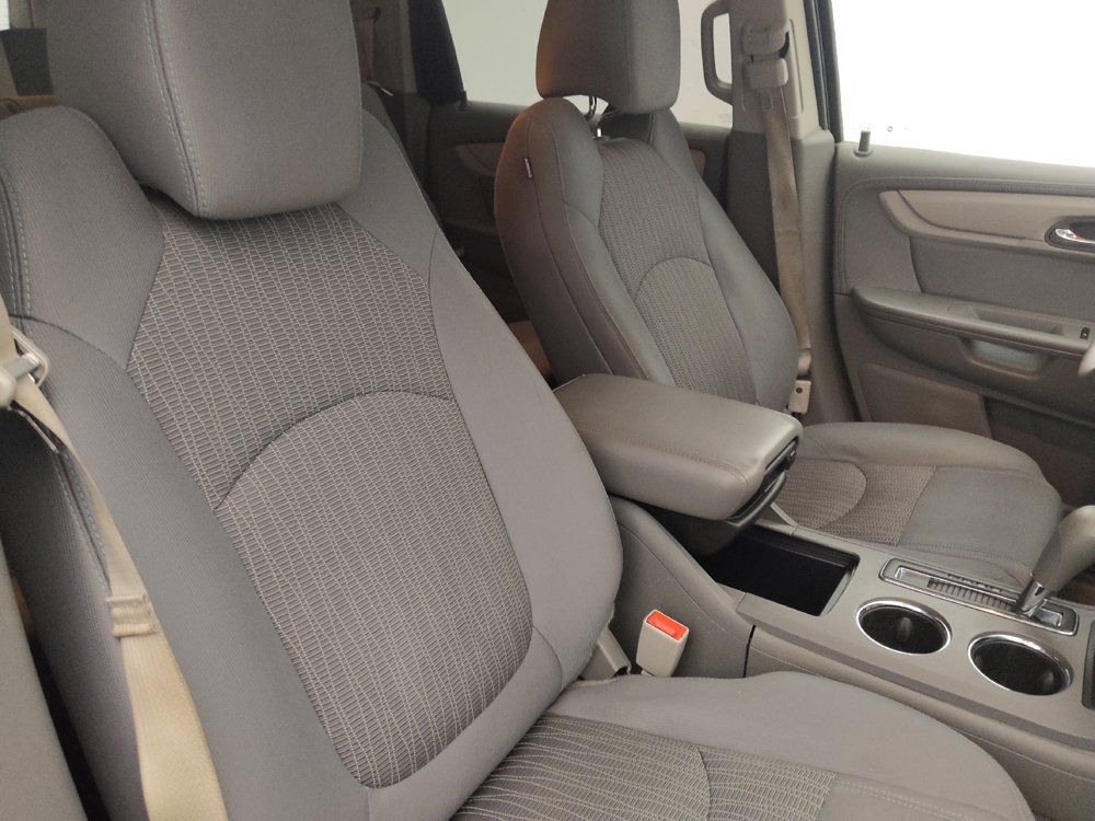 Used 2017 Chevrolet Traverse LS FWD image 21