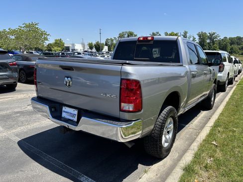 Used 2019 RAM 1500 Classic SLT w/ Luxury Group AWD/4WD image 21