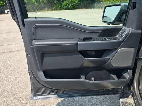 Used 2025 Ford F150 Lariat w/ Equipment Group 501A Mid AWD/4WD image 9