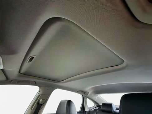 Used 2023 Honda Civic Touring image 15