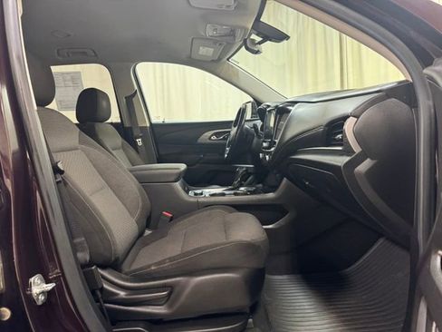 Used 2019 Chevrolet Traverse LT image 35