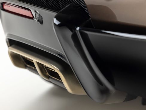 Certified 2025 Ferrari 12Cilindri image 43