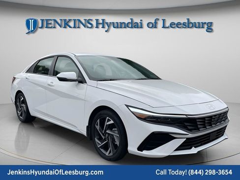 New 2025 Hyundai Elantra Limited image 1