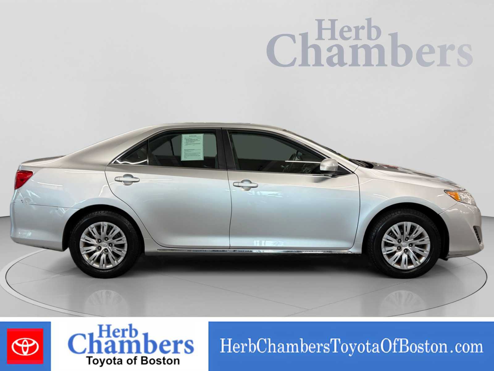 Used 2012 Toyota Camry LE FWD image 12