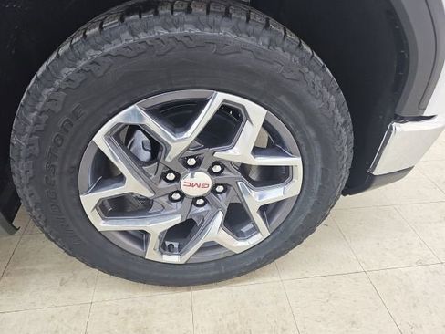 New 2026 GMC Sierra 1500 SLE AWD/4WD image 22