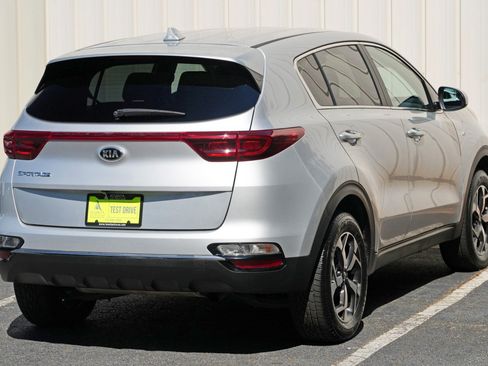 Used 2020 Kia Sportage LX AWD/4WD image 44