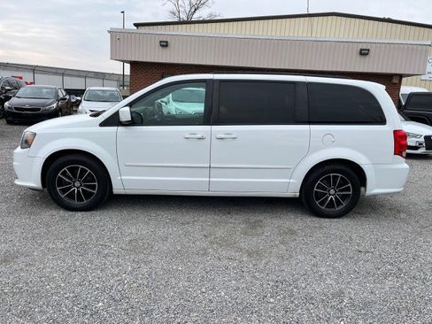 Used 2017 Dodge Grand Caravan GT image 9