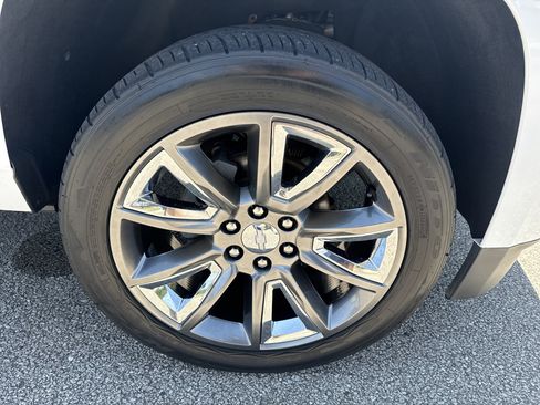 Used 2019 Chevrolet Tahoe Premier AWD/4WD image 12