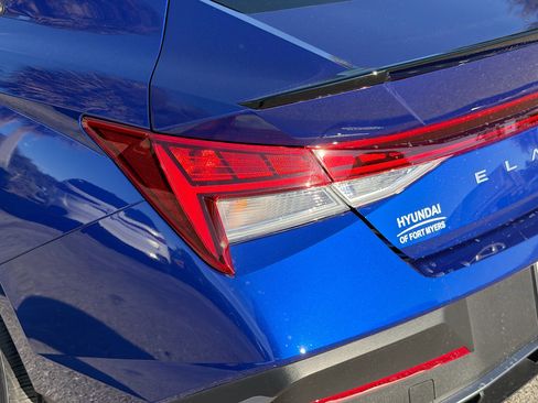 Used 2025 Hyundai Elantra SEL image 10