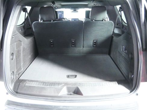 Used 2021 GMC Yukon XL AT4 w/ AT4 Premium Package image 18