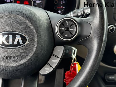 Used 2016 Kia Soul image 19