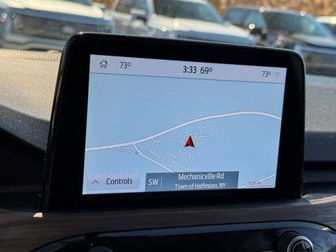 Used 2020 Ford Escape Titanium image 29