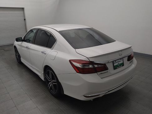 Used 2017 Honda Accord Sport Special Edition image 5