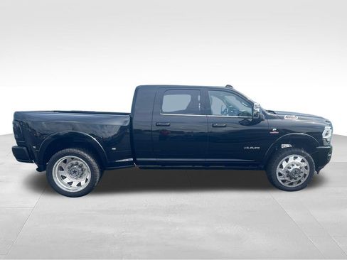 Used 2023 RAM 3500 Limited AWD/4WD image 6