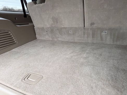 Used 2019 GMC Yukon XL SLT w/ Premium Edition AWD/4WD image 60