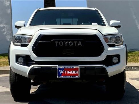 Used 2019 Toyota Tacoma TRD Off-Road image 3